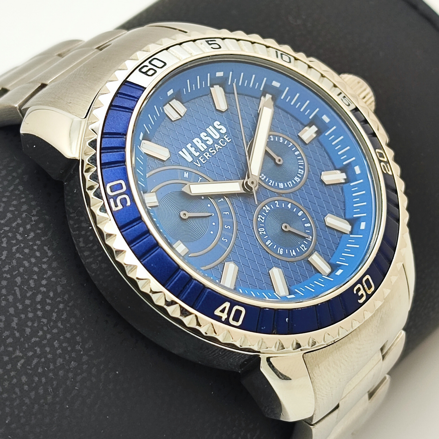 Versace Versus Aberdeen Extension - VSPL0619 - Men's Watch - PREOWNED