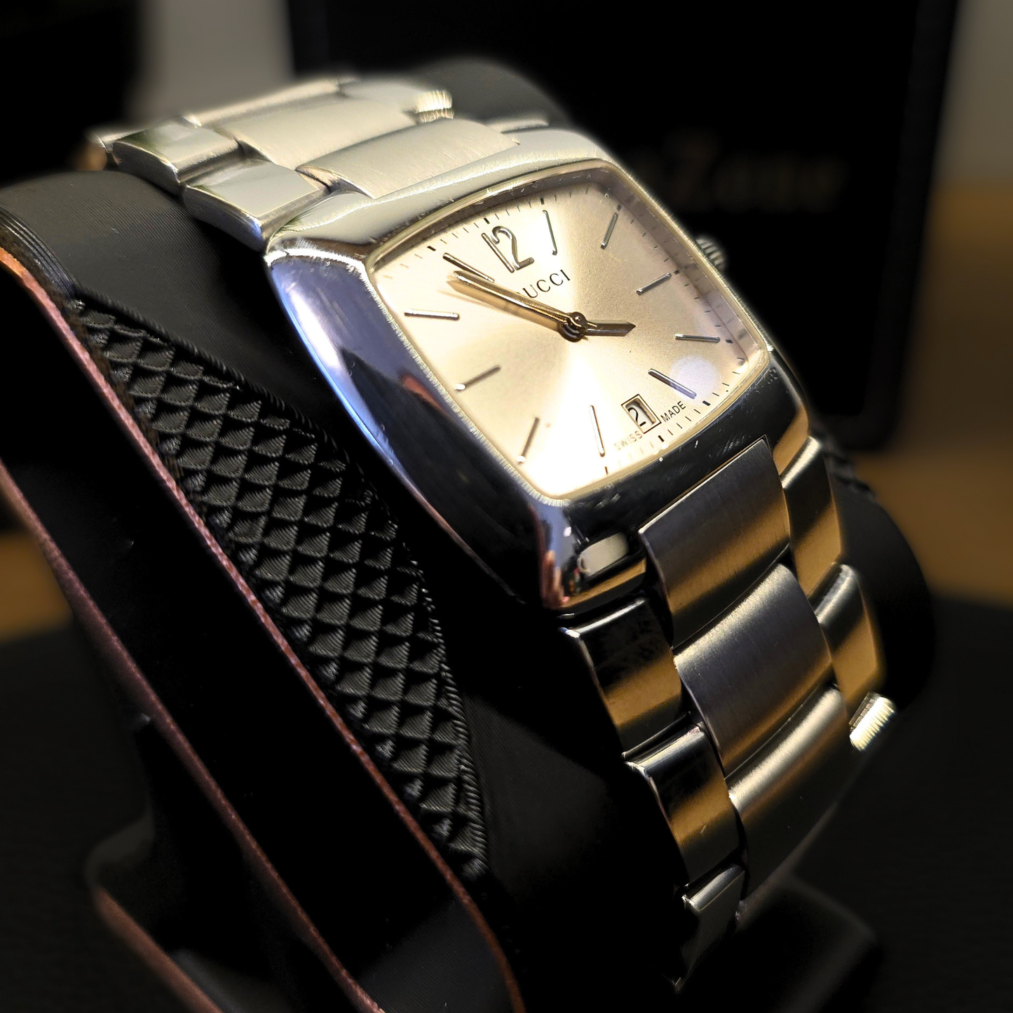 Gucci 8500M Men's Watch - Ladie's Watch - Unisex - Swiss Made - Vintage Watch - PREOWNED